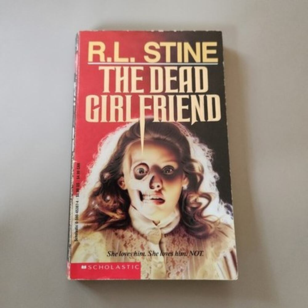 The Dead Girlfriend - R.L. Stine 1993 Paperback Book Vtg Horror Thriller